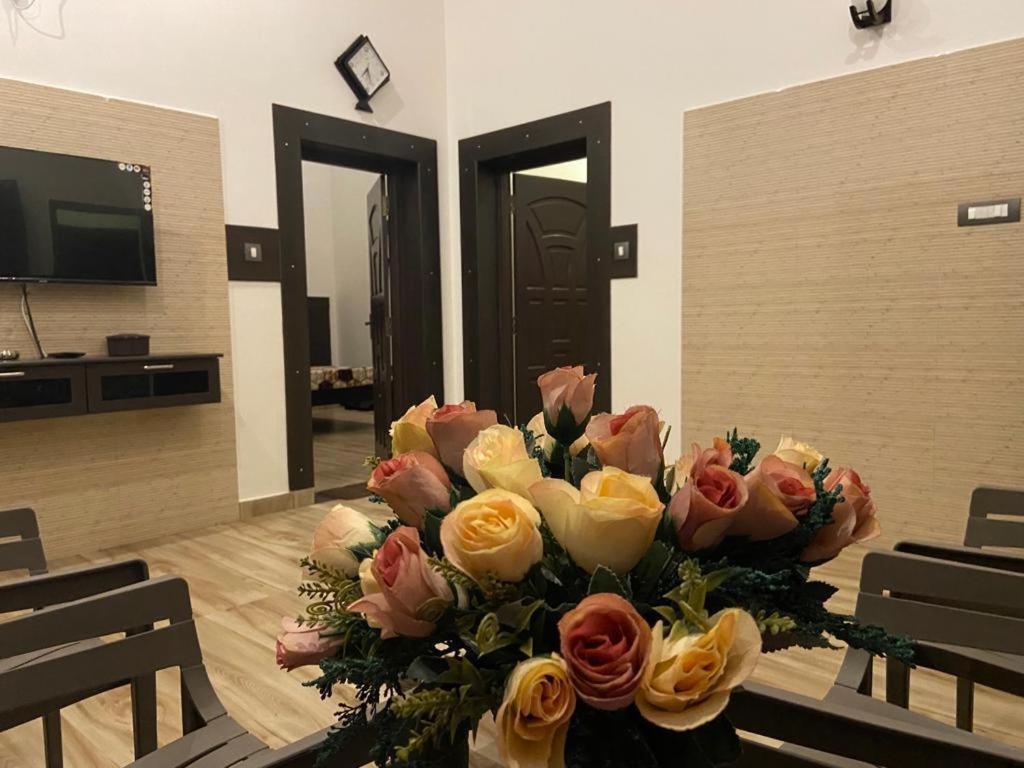 Rr Holidays - Home Stay Кодайканал Экстерьер фото